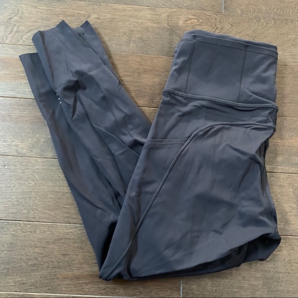 lululemon athletica Pants - Lululemon Fast Free Crop II *Nulux 19" Grey ITGC 4